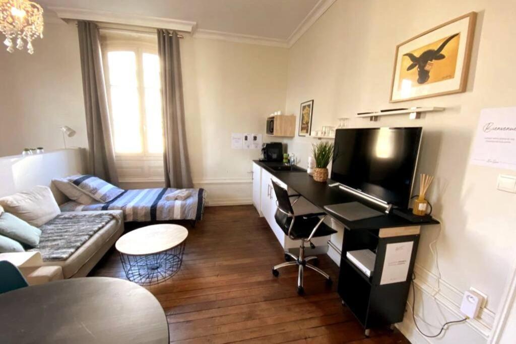 #Le Maitre Du Navire - Grand Studio - Hyper Centre Lägenhet Brive-la-Gaillarde Exteriör bild